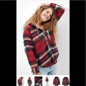 (Nwot) American Eagle Plaid hooded flannel shirt❤️